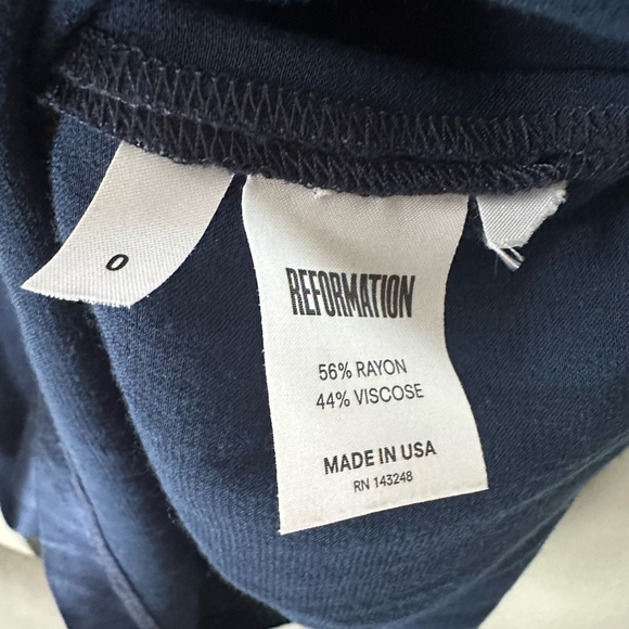 Reformation Navy skirt size 0 - Picture 5 of 5